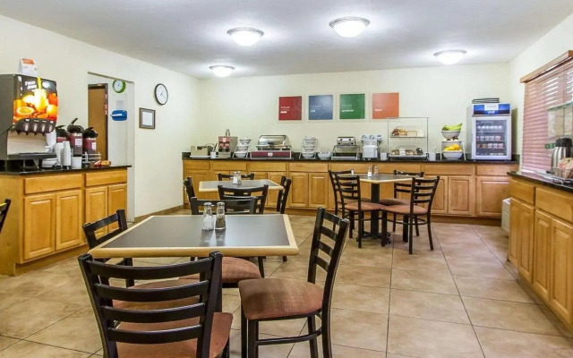 Rodeway Inn