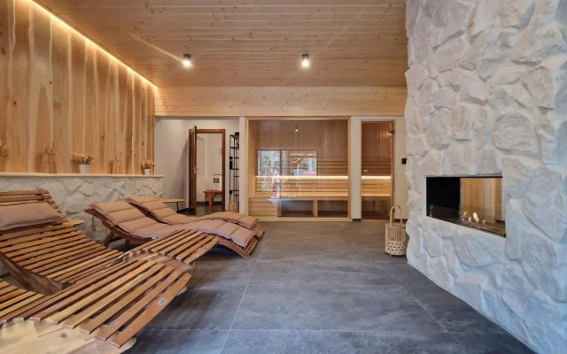 Pension/Apartments Kúria na Táloch