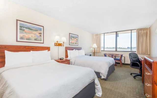 Howard Johnson by Wyndham Gillette