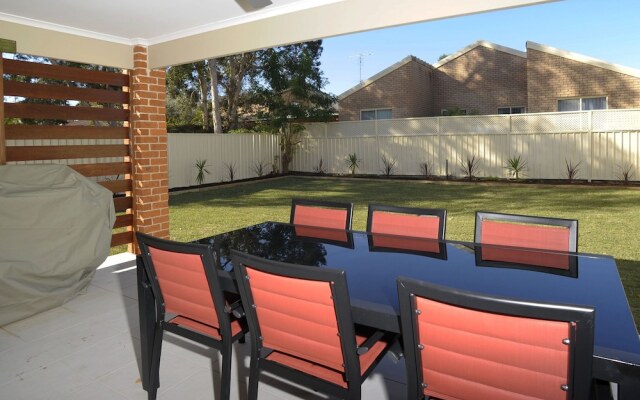 Government Rd 77 - Shoal Bay