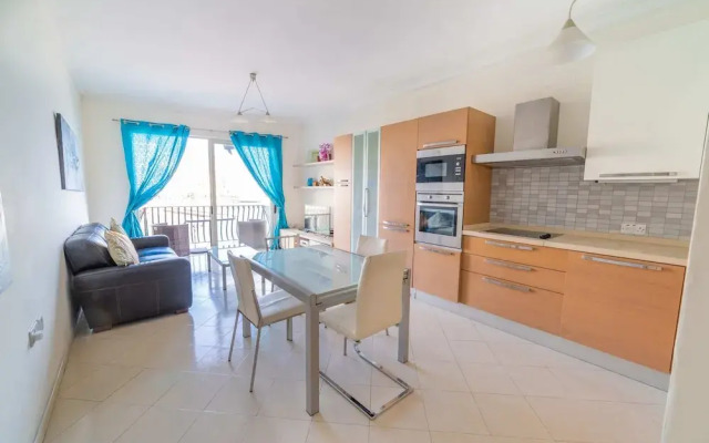 Superb Views of Spinola Bay in Heart of St.julians