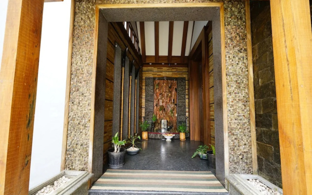 OYO 15155 Hotel Mart View