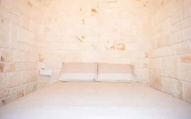 Poolside Holiday Home Near Cisternino