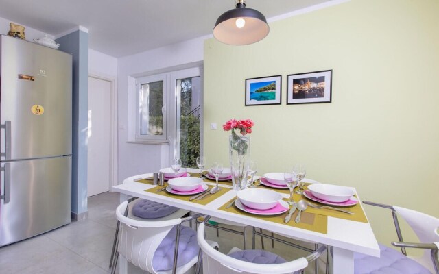 Awesome Home in Malinska With Wifi and 3 Bedrooms