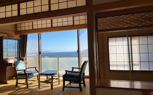 Atami Onsen GUEST HOUSE MEGUMI - Hostel