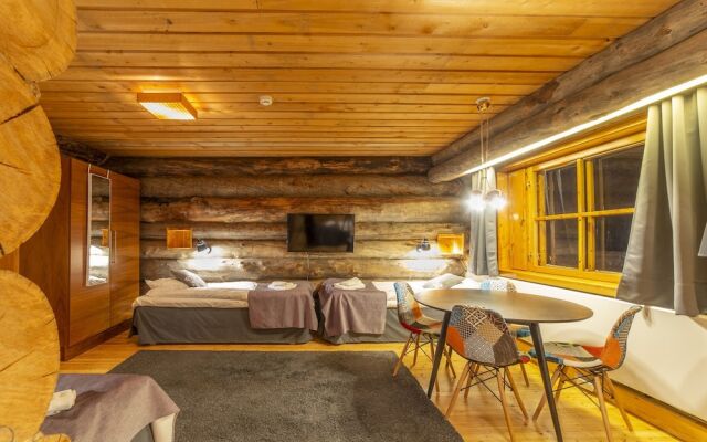 Kuukkeli Log Houses Aurora Resort