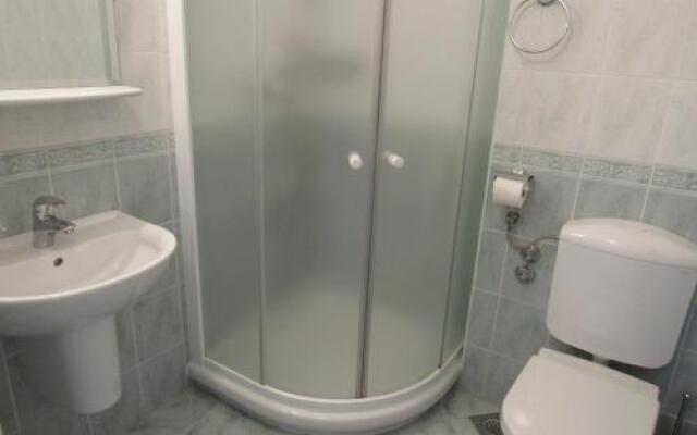 Apartments Luna Tisno