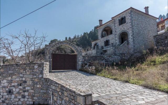 Stone Mansion Anavryti, ΑΜΑ 20569