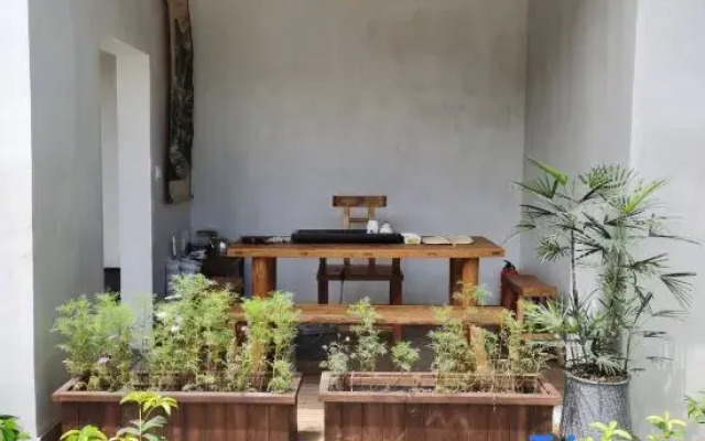 Qingxi Bieyuan