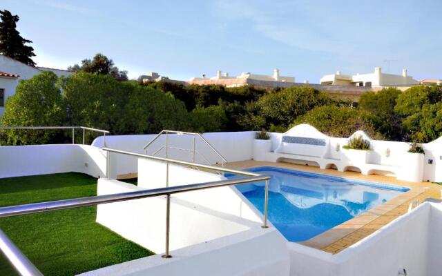 Villa on the Beach by GalanteVasques