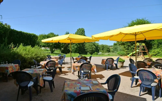 Logis Hostellerie du Lion d'Or