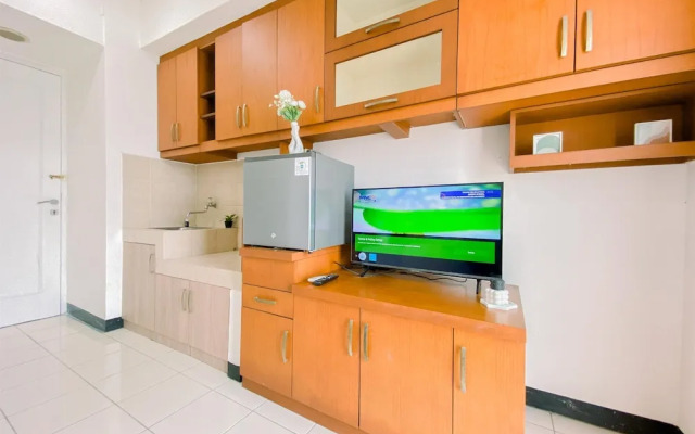 Good Place Studio Apartment At Taman Semanan Indah Cengkareng