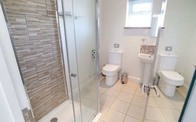 The Estuary Bar and Rooms