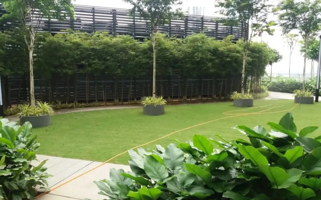 Ezzyhome Medini