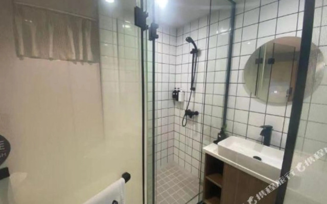 Changee Hotel (Shanghai Anting Auto City)