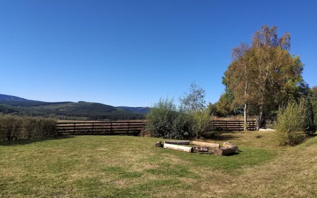 Spacious Cottage With 7 Bedrooms, 3 Bathrooms and Sauna in the Ore Mountains