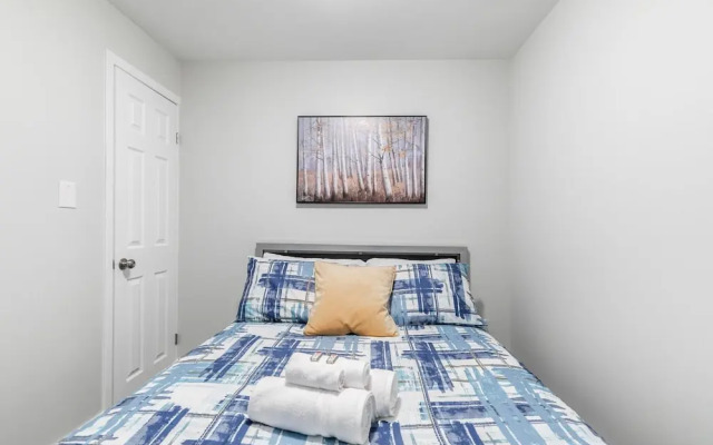 Upscale 2BR With King Bed-prime Location