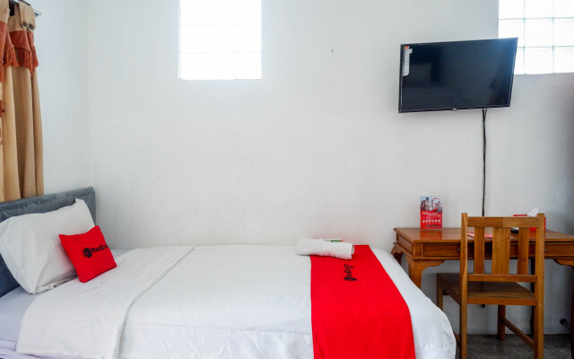 RedDoorz Syariah @ Elga Sastro Inn Malioboro