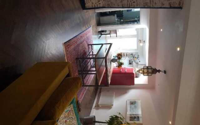 Renovated 2 Bedroom Home in The Liberties