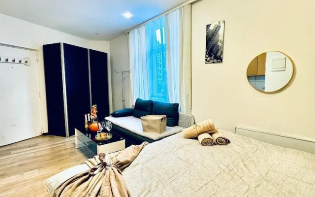 Central King Studio Downtown Area