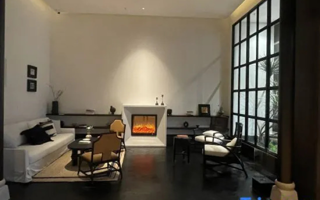 Hengxuan Hotel (Zhongxian Wanda Plaza)