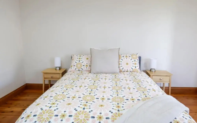 Spacious 3-bed Home in Central Tenterfield