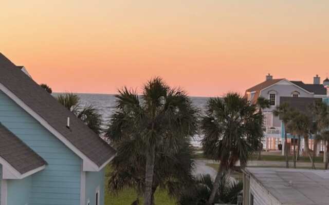 Mojo Dojo Beach Casa