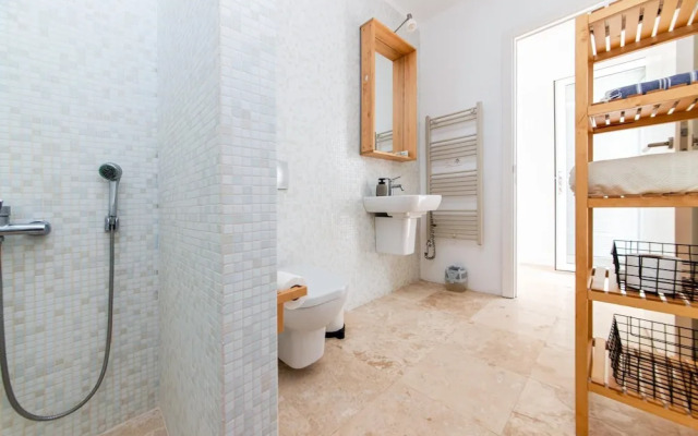 Huge Luxury Villa With Pool Near Beach in Bodrum