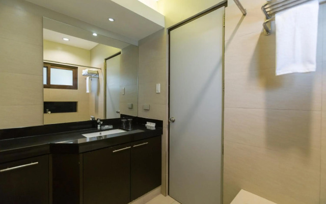 Tropicana Suites