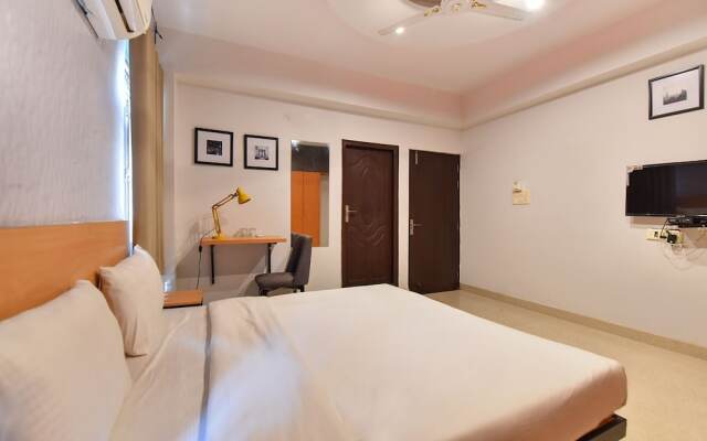 Fabhotel Rushank Palace