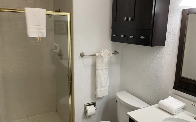 Treetop Villa IC215 by RedAwning