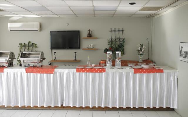 Otel Unlu