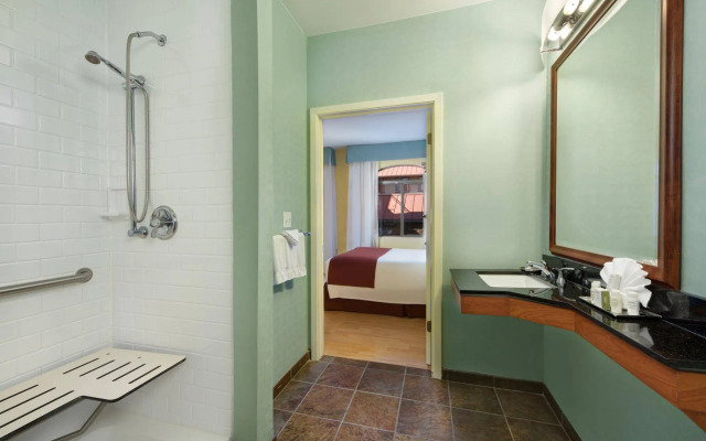 Hotel Indigo San Antonio Riverwalk by IHG