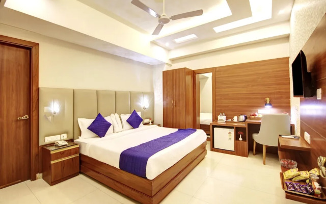 Marks Hotel & Banquet