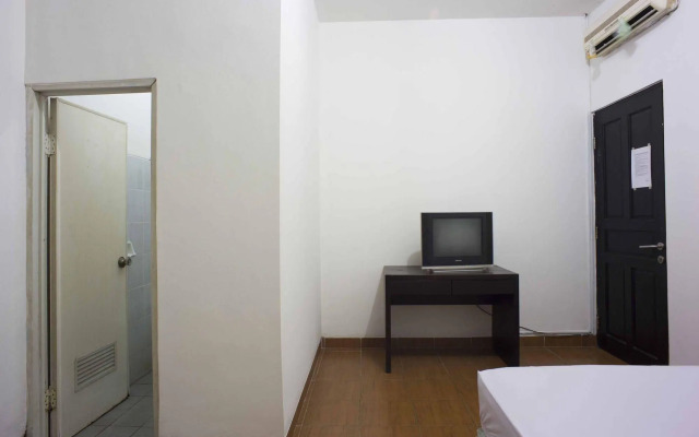RedDoorz @ Kebayoran Lama Selatan