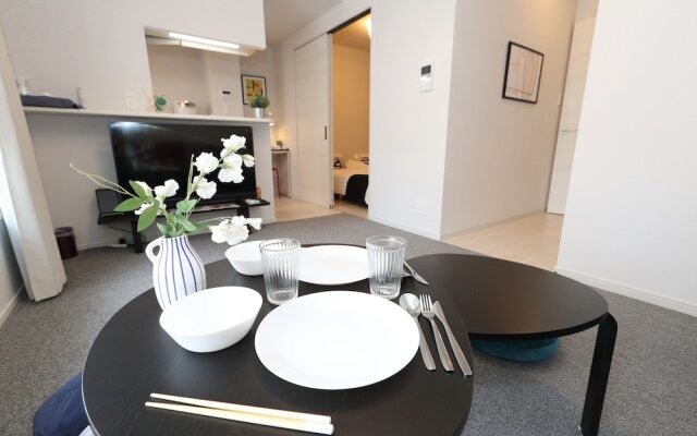 BLUE CROSS Nishikoen