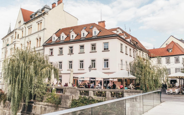 Tromostovje apartments