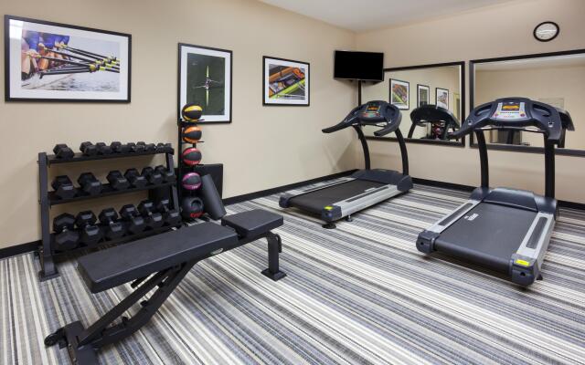 Candlewood Suites Dickinson ND by IHG