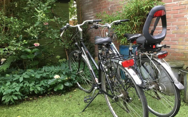 Studio Zaagmolen, Superb stylish apartment, 65m2 with private garden, close to city centre