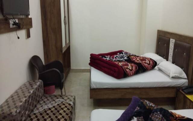 Hotel Sehmi's Best Rest Inn