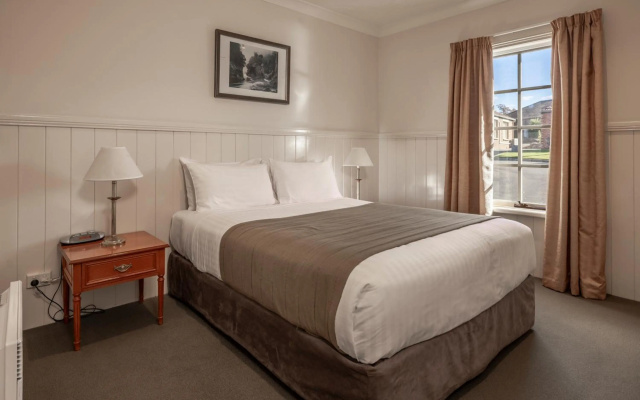 Country Club Villas – Guest Rooms – Prospect Vale