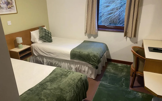Farmhouse Inn