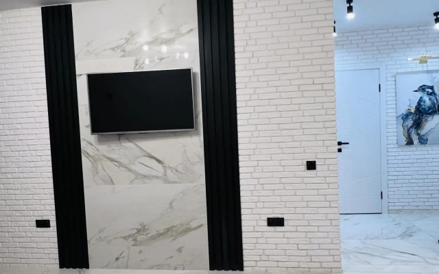 I'm at home on 178B Gorodskaya Street