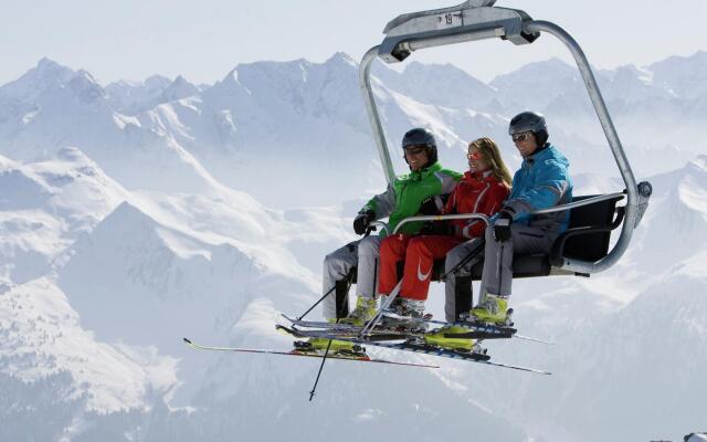 Splendid Apartment in Fugen near Ski Area