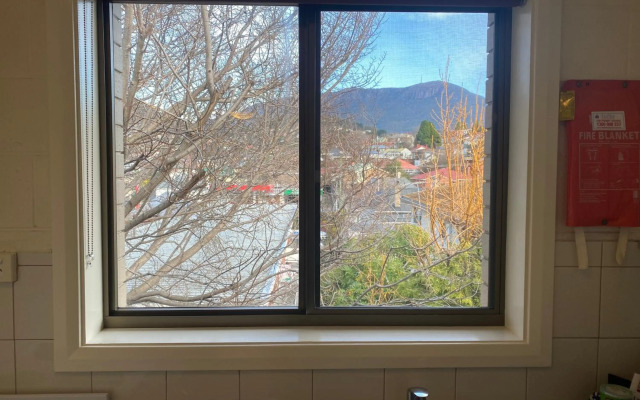 Grosvenor Court Apartments Hobart