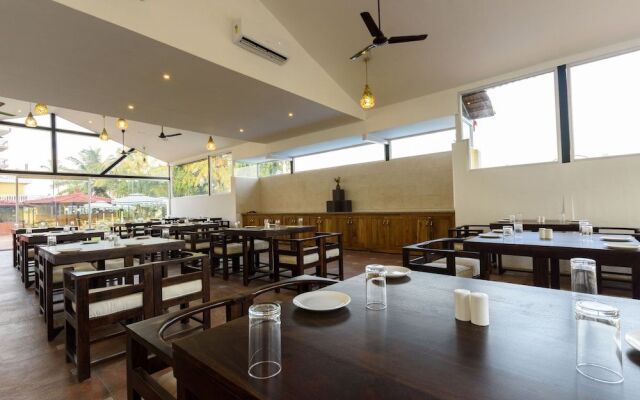 OYO 10956 Oliva Resorts