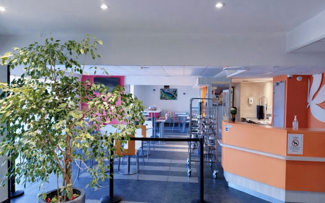 Hotel HubOne3 Istres