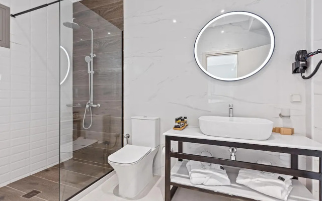 Comissa Luxury Suites