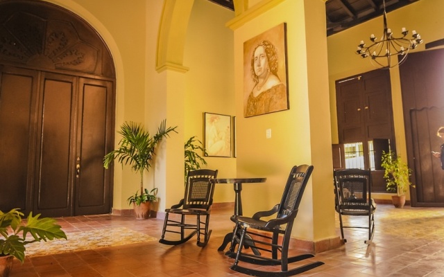 Hotel E La Avellaneda
