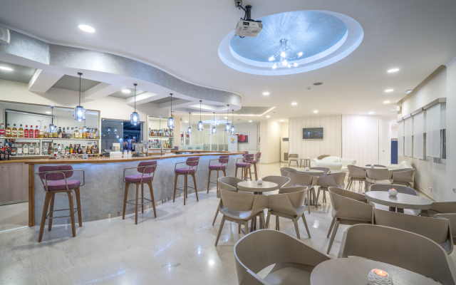 Golden Sun Hotel